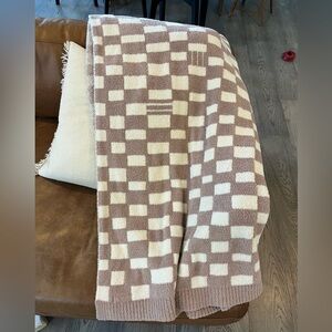 Barefoot Dreams Checkered Dark Blush and Cream Blanket